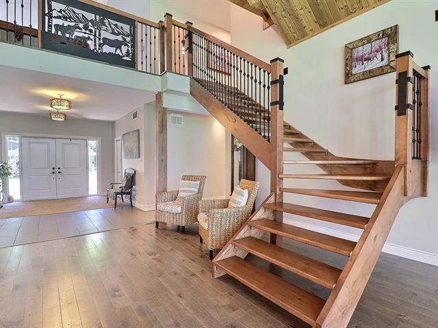 Two or more storey for sale, Wentworth