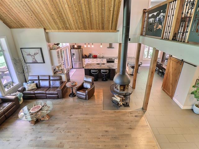 Two or more storey for sale, Wentworth