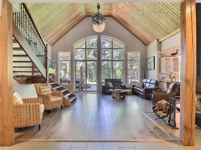 Two or more storey for sale, Wentworth