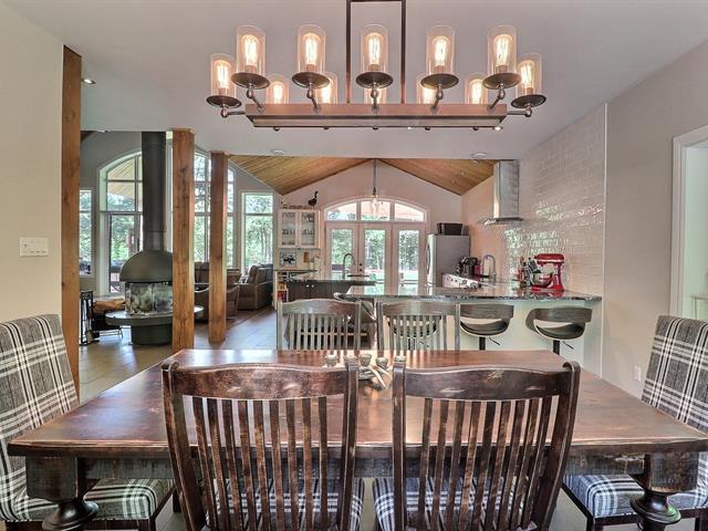 Two or more storey for sale, Wentworth