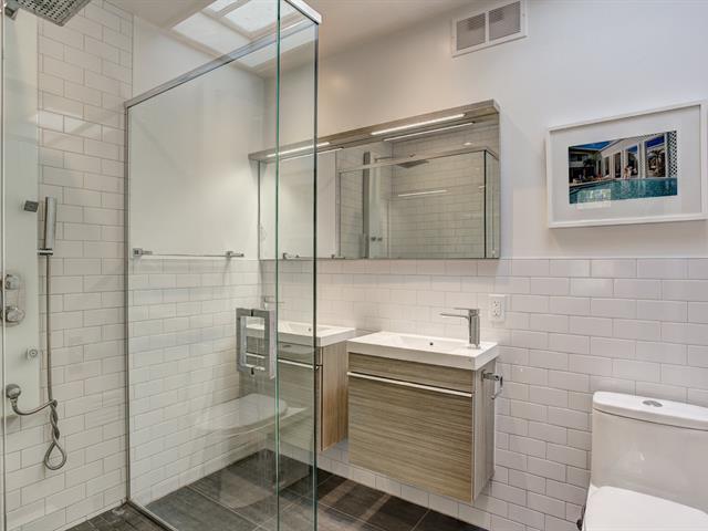 Salle de bains attenante à la CCP