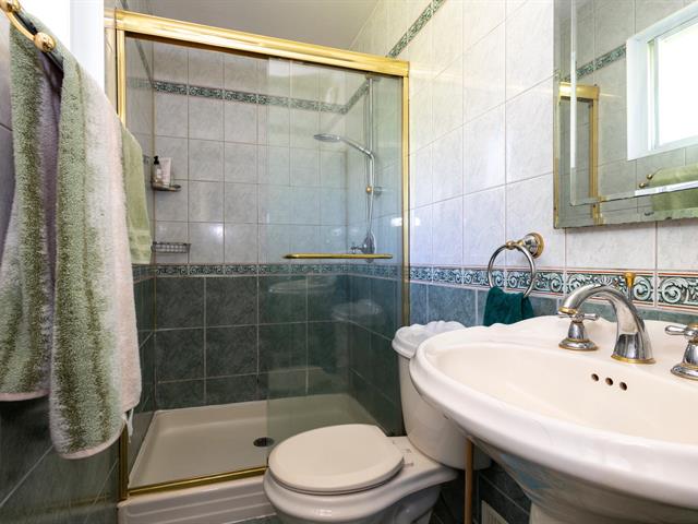Salle de bains attenante à la CCP