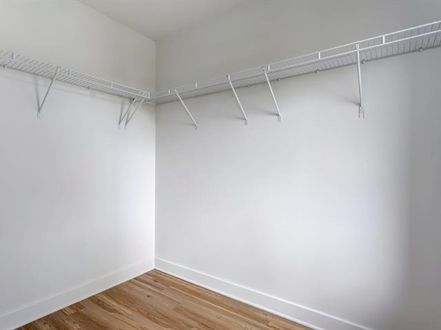 Walk-in closet