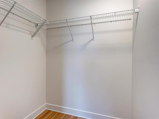 Walk-in closet