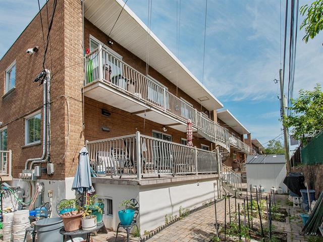 Quadruplex à vendre, Montréal (Saint-Léonard)